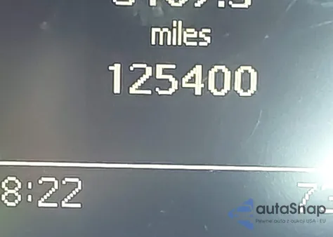 2011 Mercedes-Benz C 300 Luxury 4Matic/Sport 4Matic z USA, uszkodzony, nr VIN WDDGF8BB4BR182686